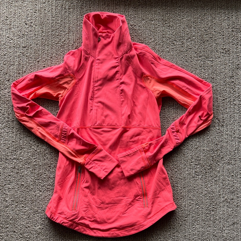Lululemon 6 Coral pullover half zip neck